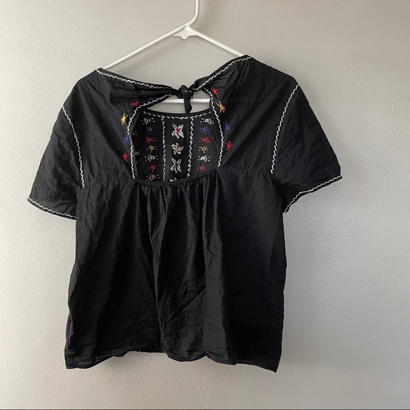 Madewell Embroidered Tied Back Cut Out Top - Picture 5 of 8